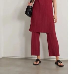 EUC Max Mara Leisure‎ Siberia Burgundy Wide-Leg Pants in Deep Red Plissé Large